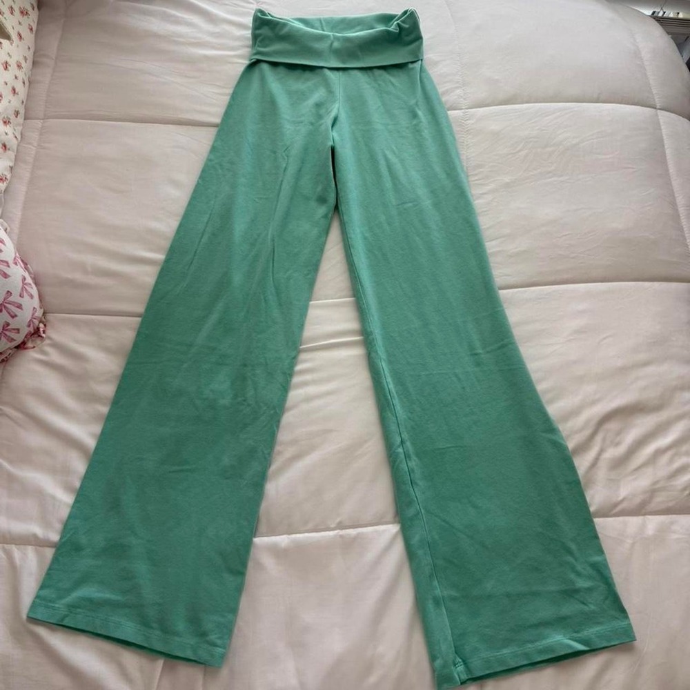 Brandy Melville Aquamarine/Teal Priscilla Pants - Picture 3 of 3